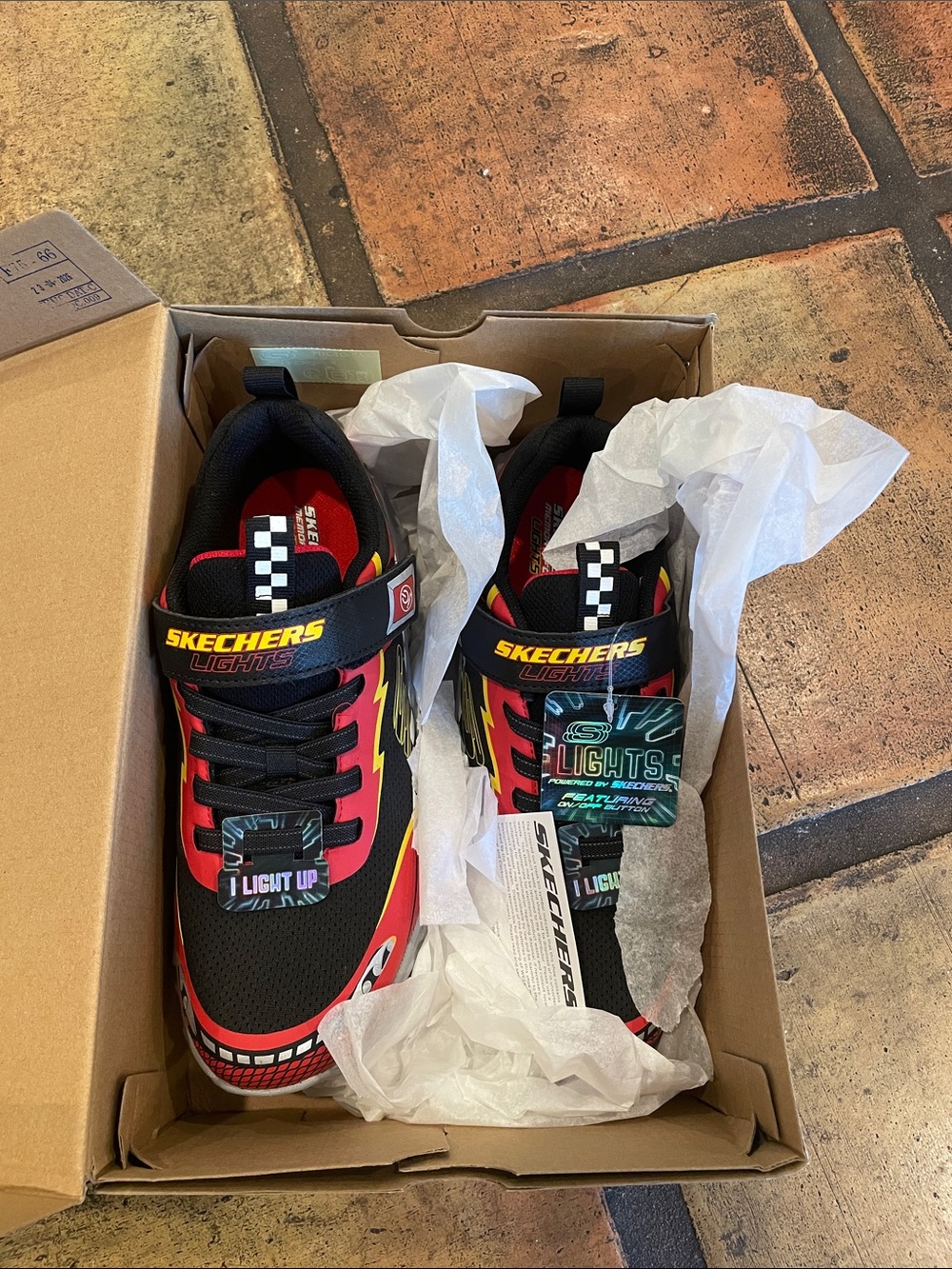 NWT  Kids Light-Up Sneakers in Red, Black & Yellow size 6 wide big kid boyS